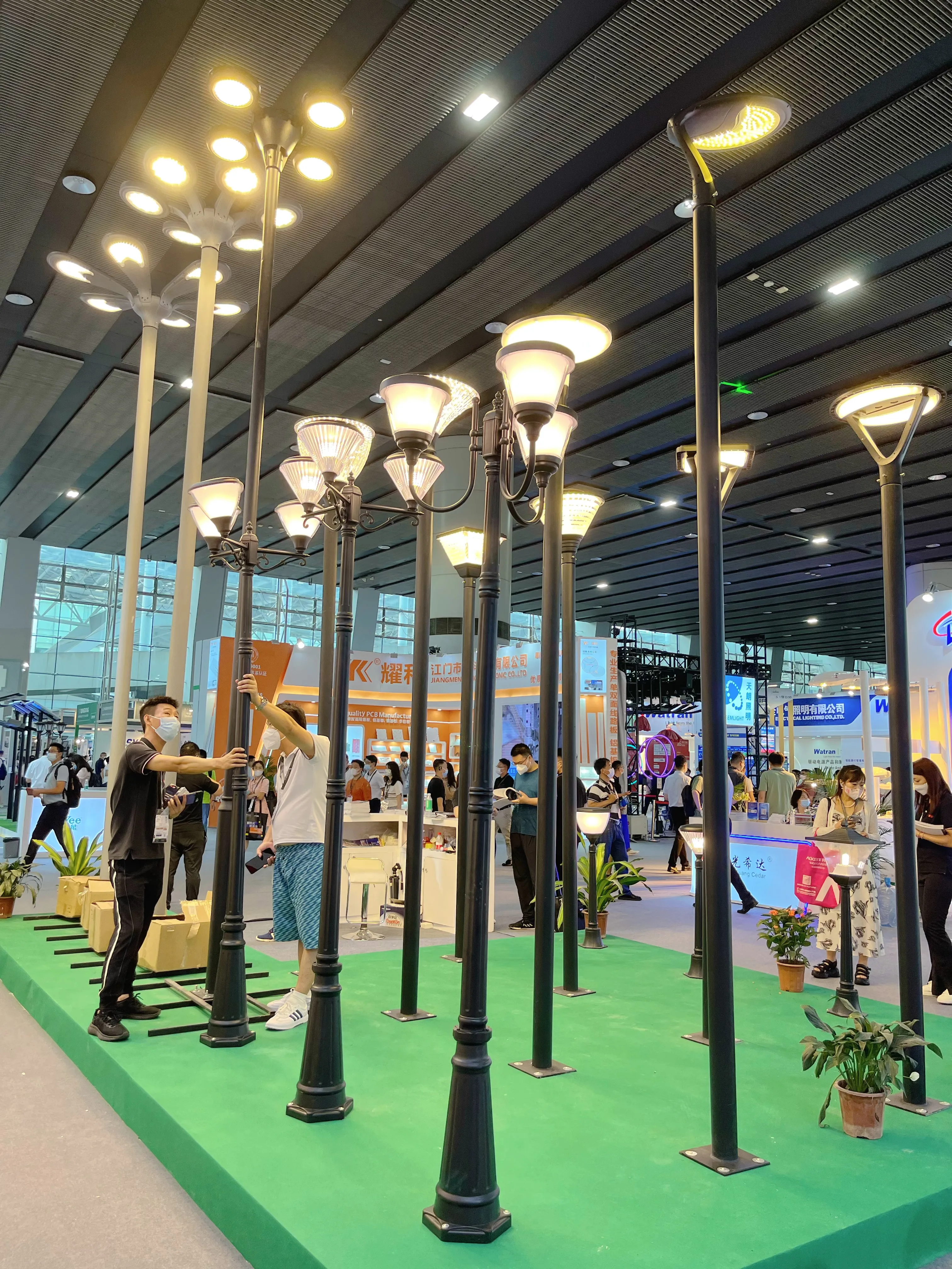 Solar Pole Light: Leading the Sustainable Energy Revolution for Lighting the Future